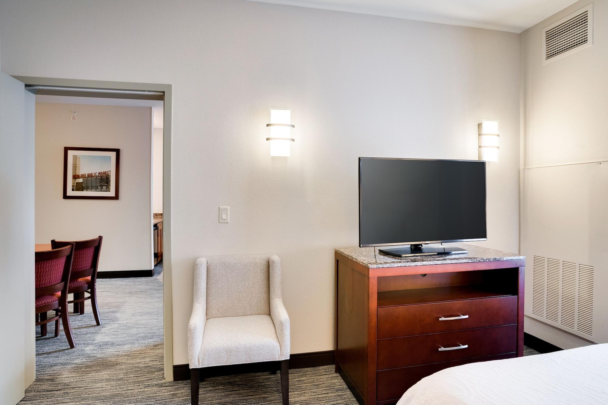 Hilton Garden Inn Milwaukee Airport Extérieur photo
