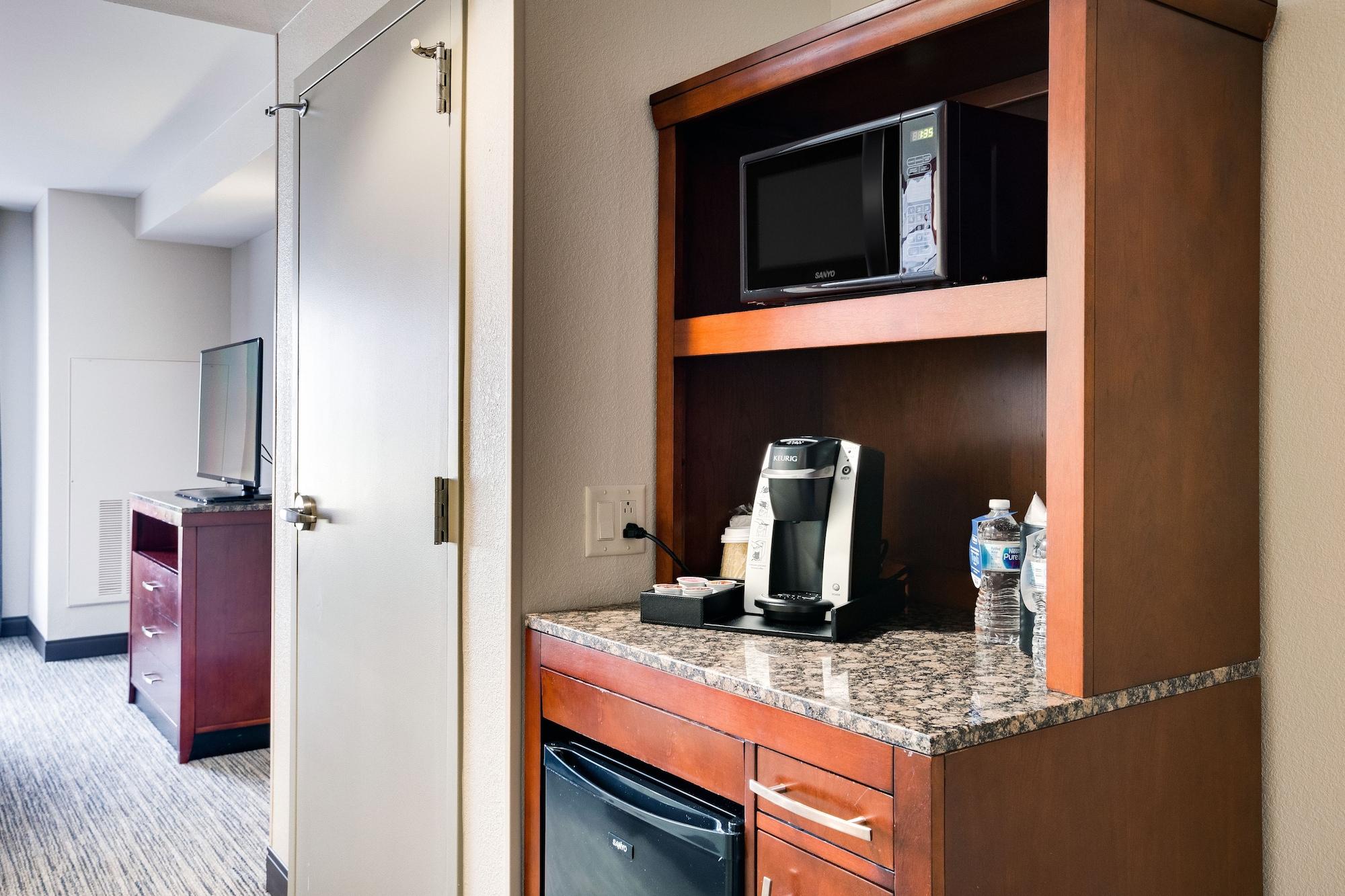 Hilton Garden Inn Milwaukee Airport Extérieur photo