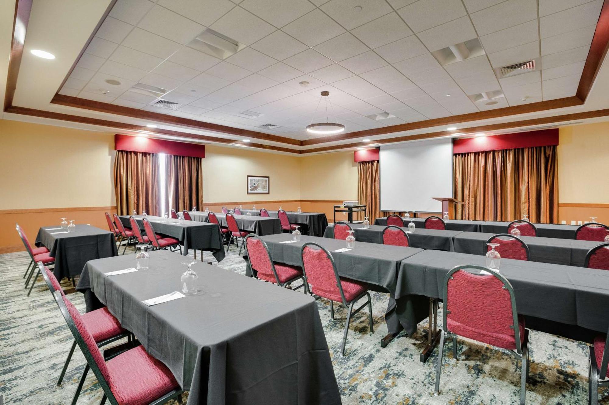 Hilton Garden Inn Milwaukee Airport Extérieur photo