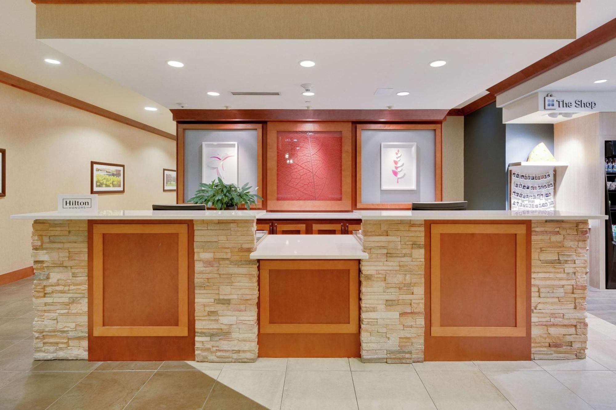 Hilton Garden Inn Milwaukee Airport Extérieur photo